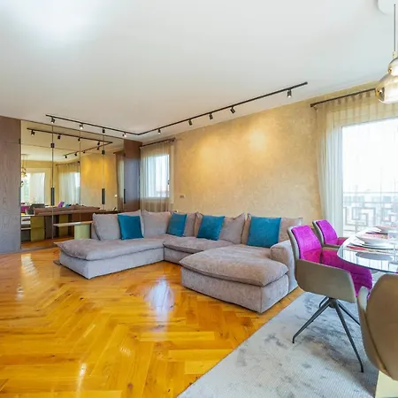 Venice New Luxury Penthouse - Free Parking And Roof Terrace Apartment Mestre