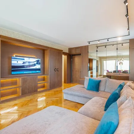 Venice New Luxury Penthouse - Free Parking And Roof Terrace Apartment